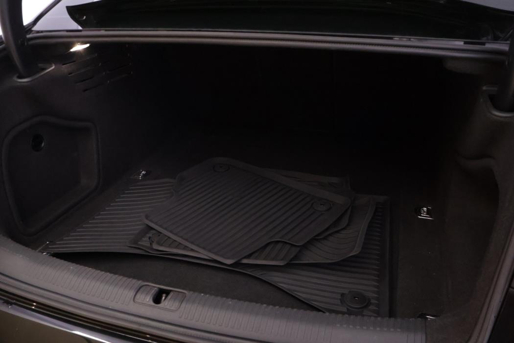 AUDI A4 2016
