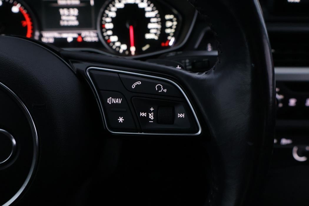 AUDI A4 2016