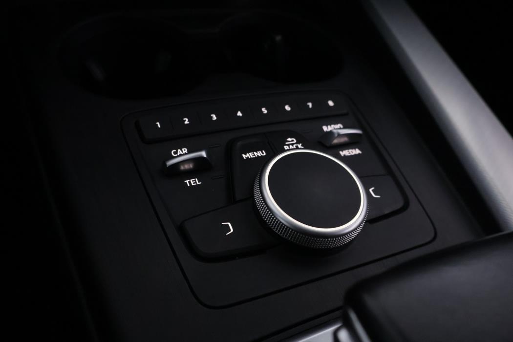 AUDI A4 2016