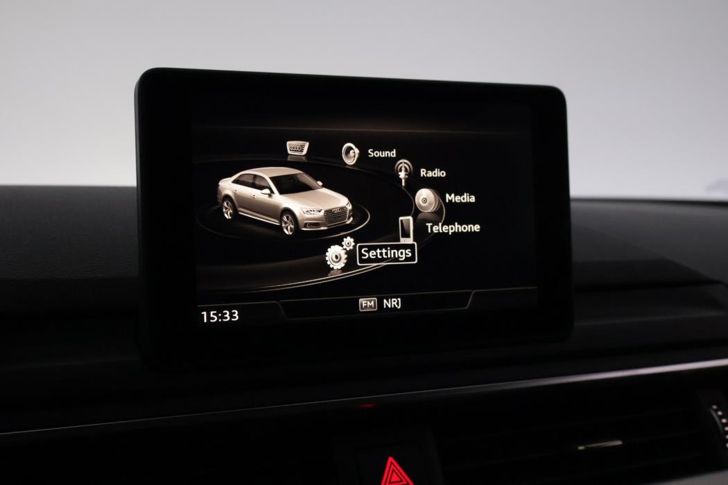 AUDI A4 2016