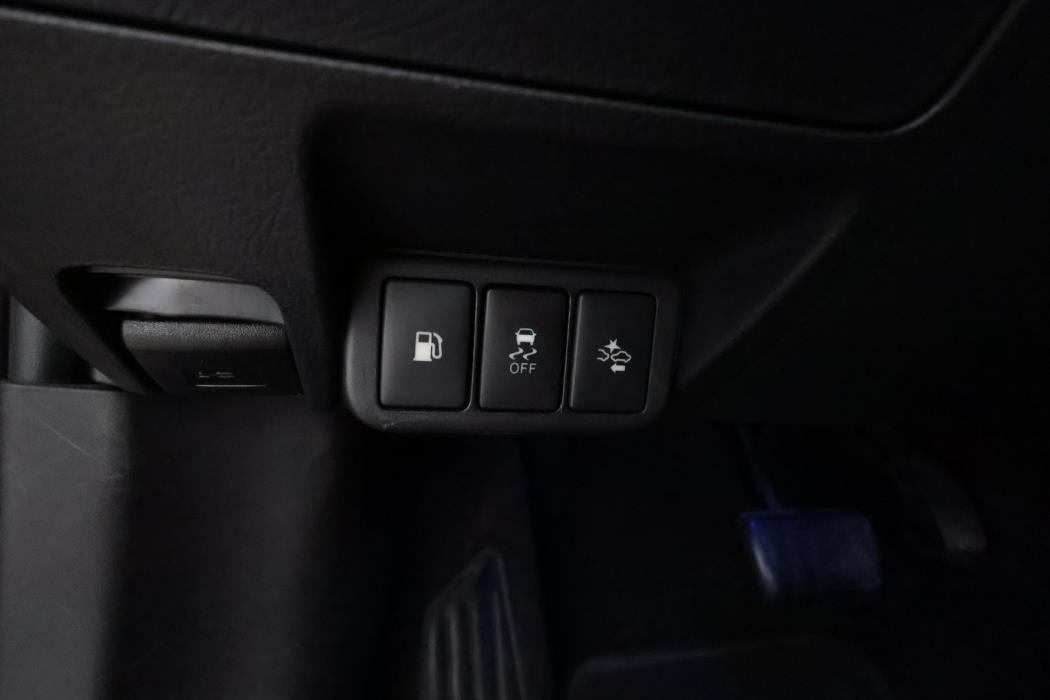 TOYOTA Avensis 2017