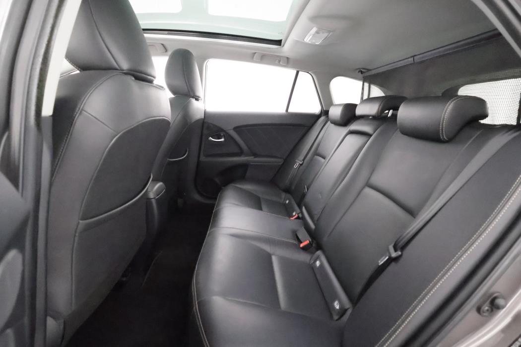 TOYOTA Avensis 2017