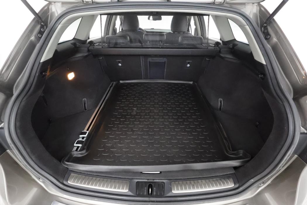 TOYOTA Avensis 2017
