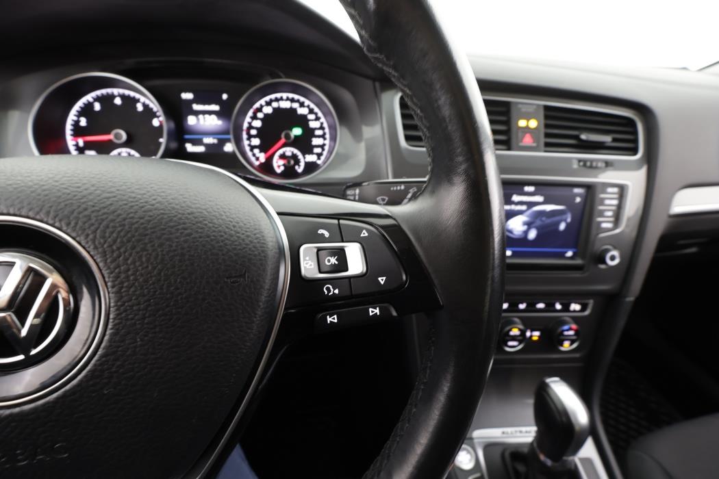 VOLKSWAGEN Golf 2017