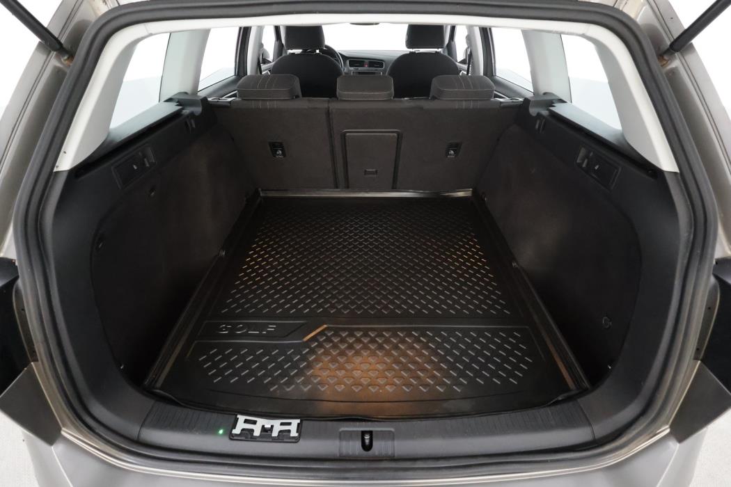 VOLKSWAGEN Golf 2017