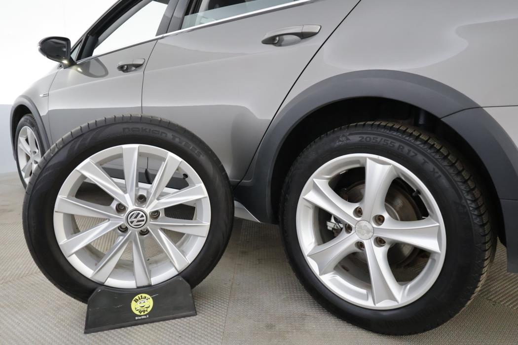 VOLKSWAGEN Golf 2017