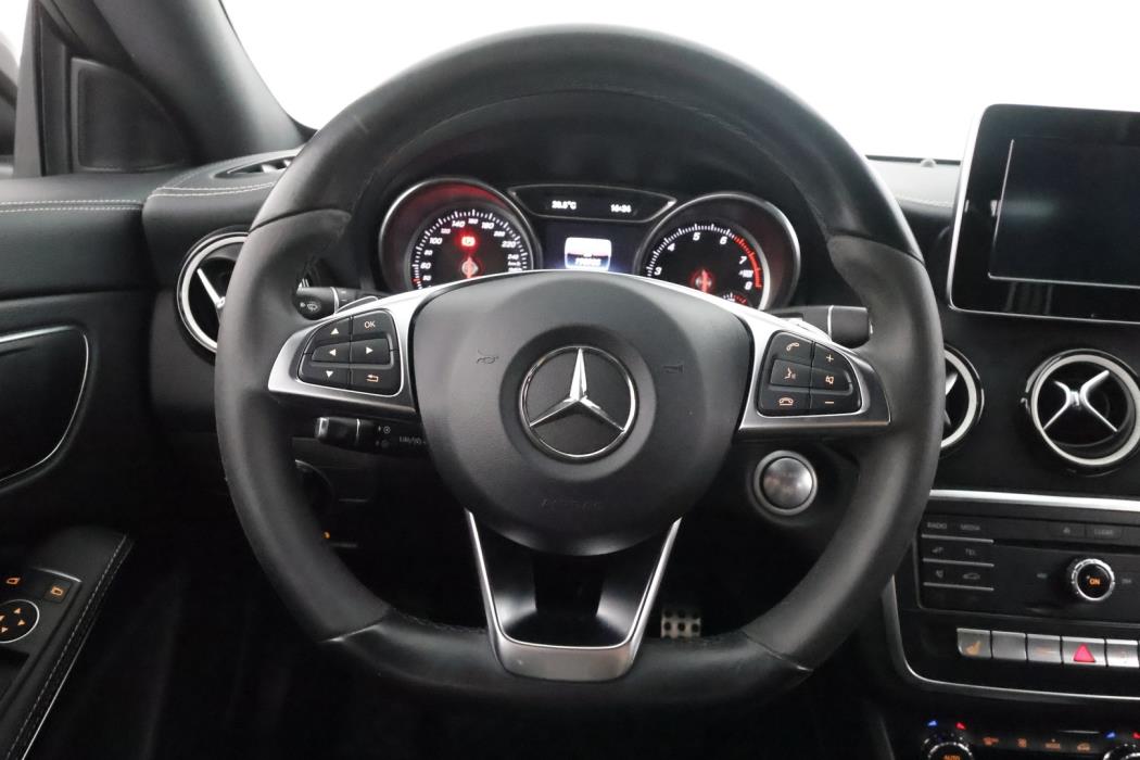 MERCEDES-BENZ CLA 2017