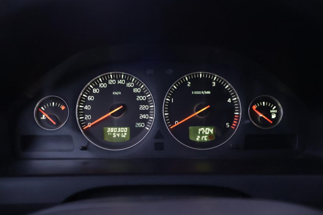 VOLVO XC70 2005