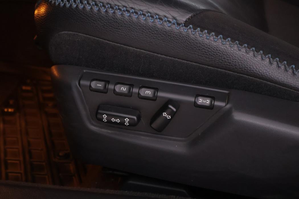 VOLVO XC70 2005