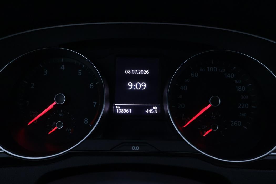 VOLKSWAGEN Passat 2018