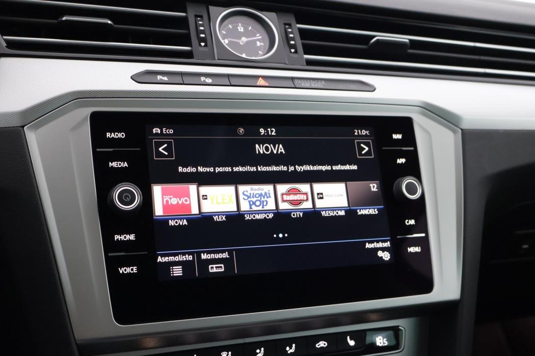 VOLKSWAGEN Passat 2018