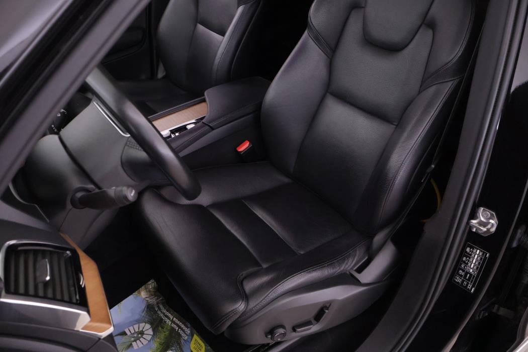 VOLVO XC90 2019