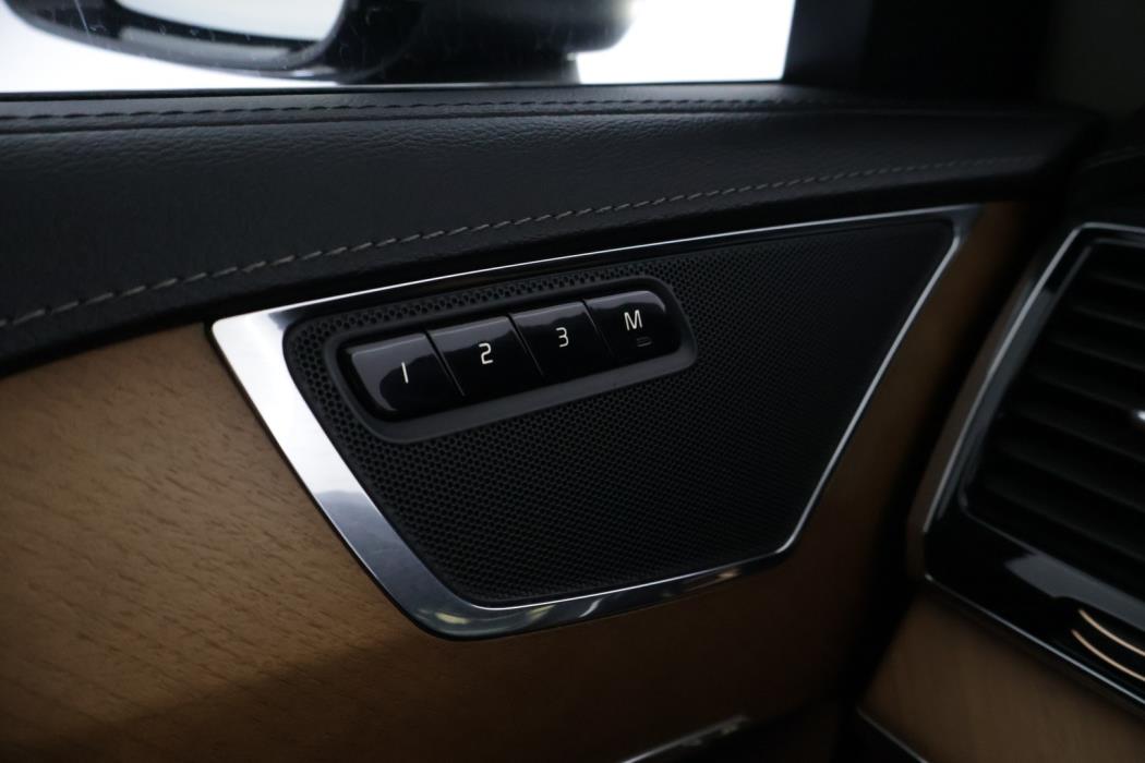 VOLVO XC90 2019