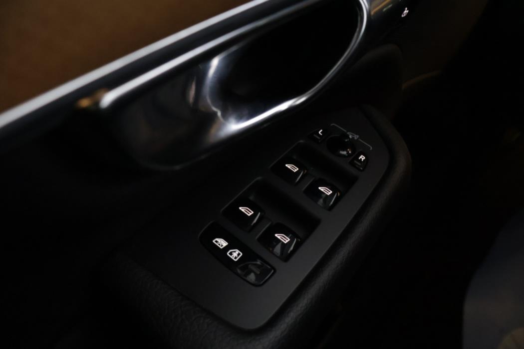 VOLVO XC90 2019