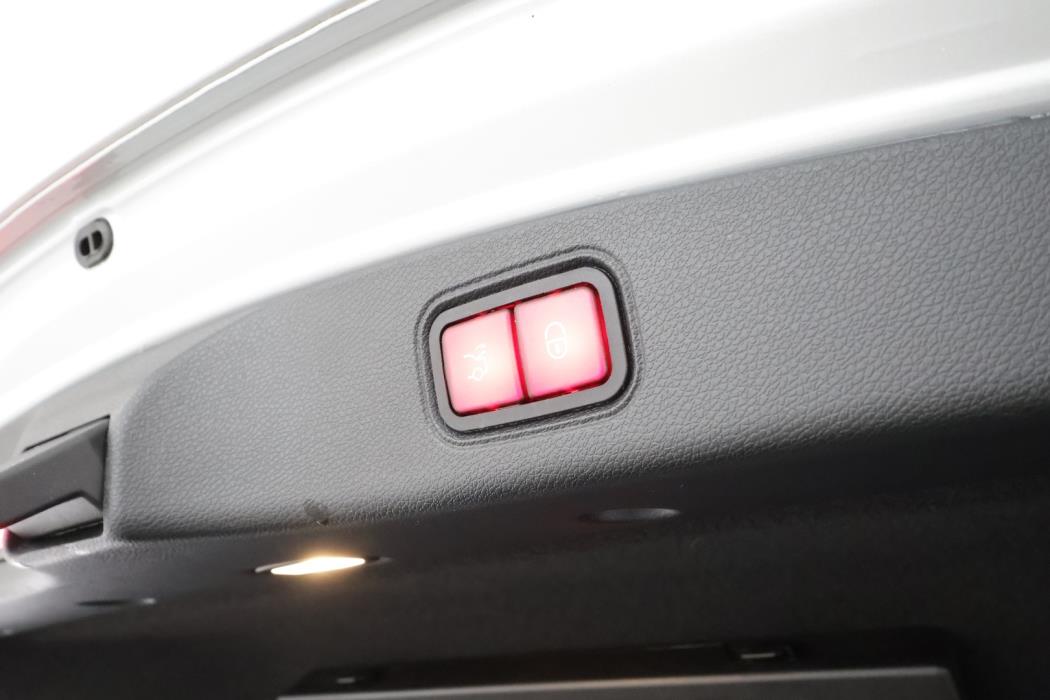 MERCEDES-BENZ E 2017