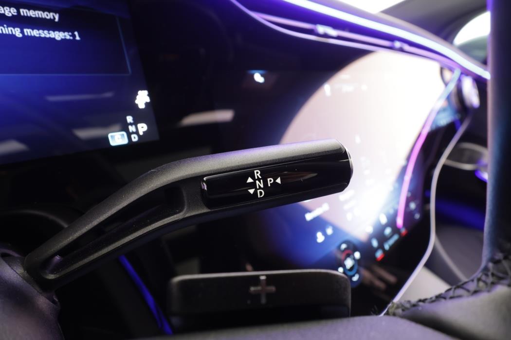 MERCEDES-BENZ EQE SUV 2023