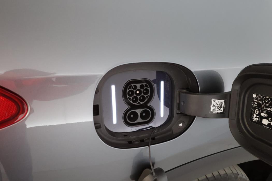 MERCEDES-BENZ EQE SUV 2023