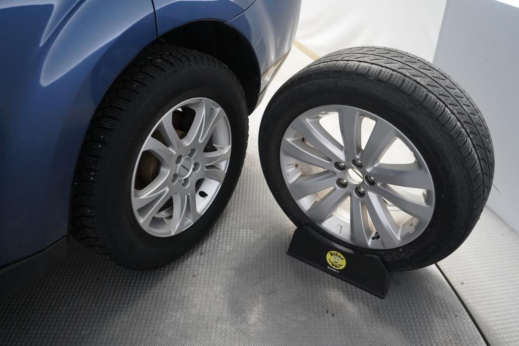 SUBARU Forester 2012