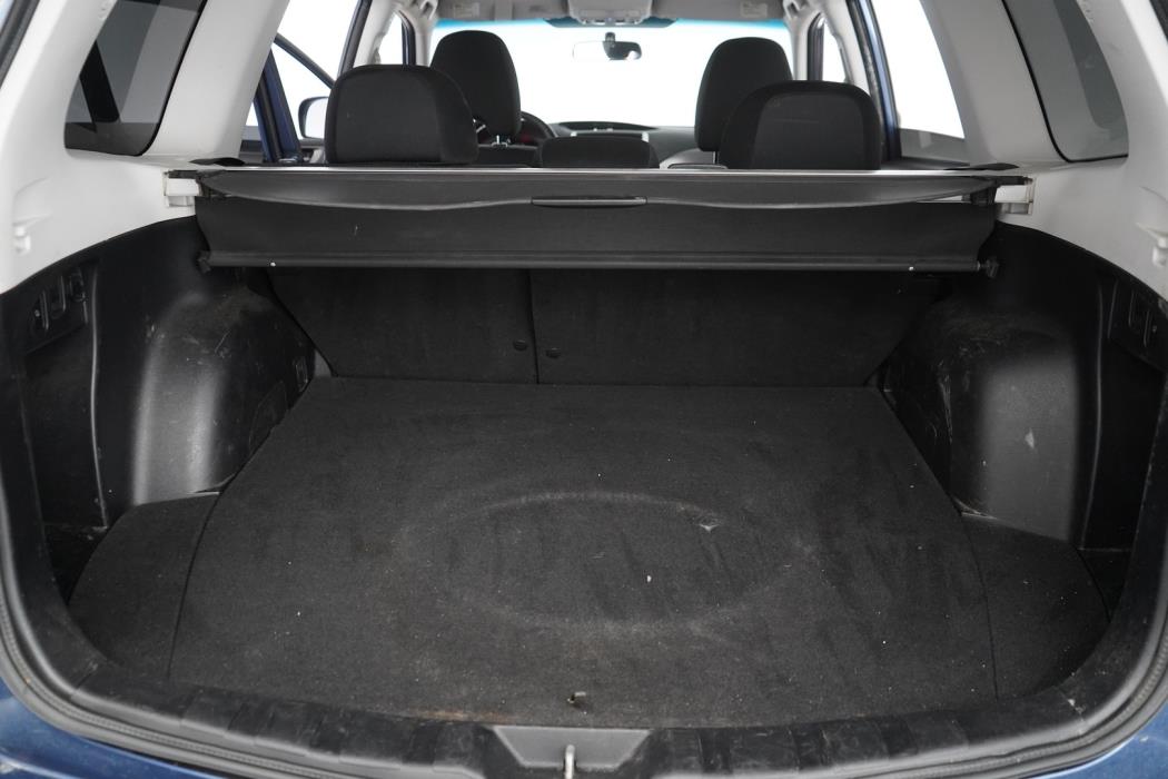 SUBARU Forester 2012