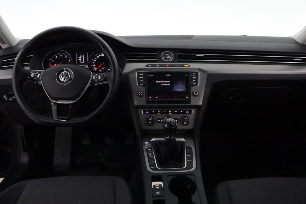 VOLKSWAGEN Passat 2015