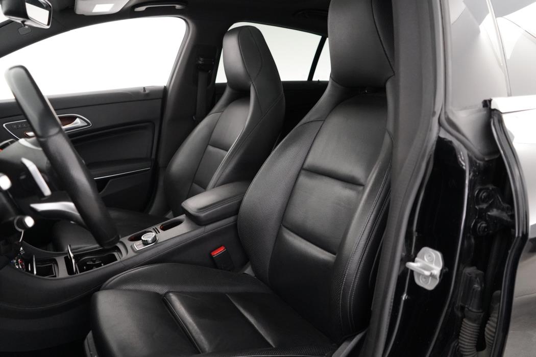 MERCEDES-BENZ CLA 2016