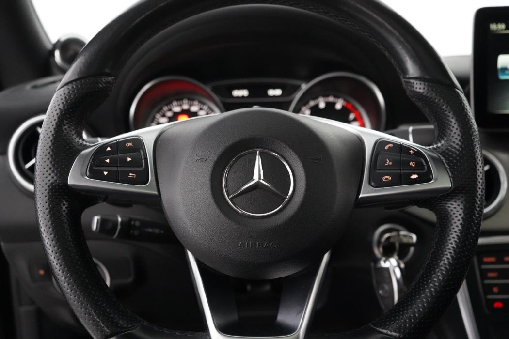 MERCEDES-BENZ CLA 2016