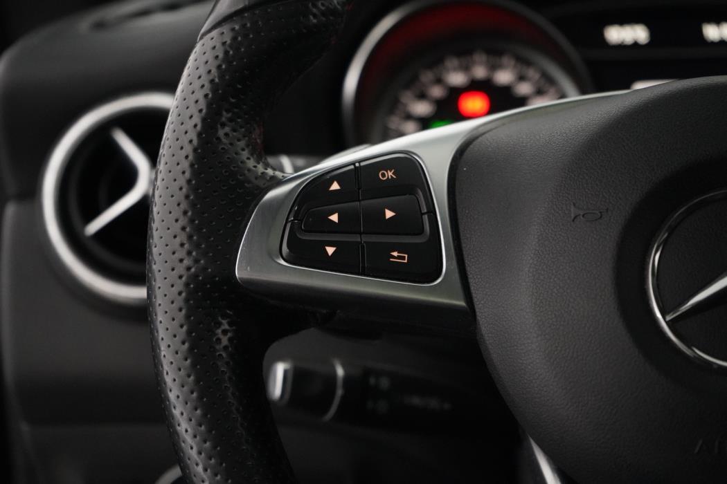 MERCEDES-BENZ CLA 2016