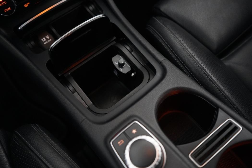 MERCEDES-BENZ CLA 2016