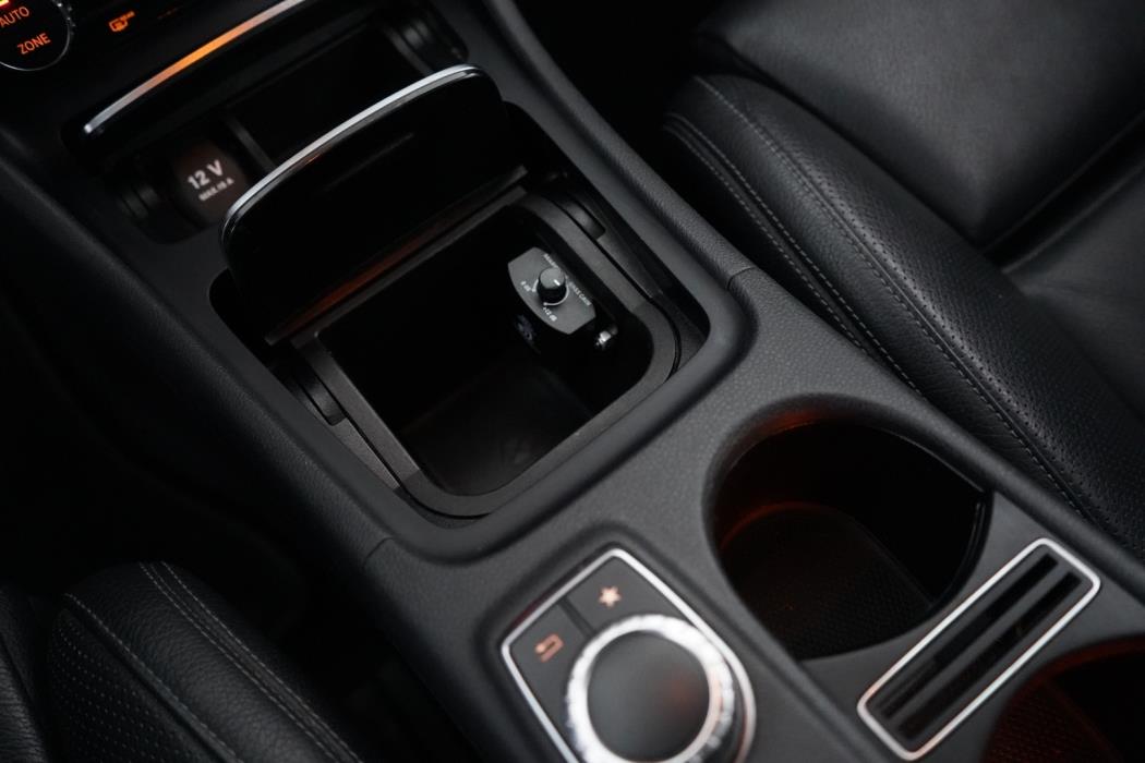 MERCEDES-BENZ CLA 2016