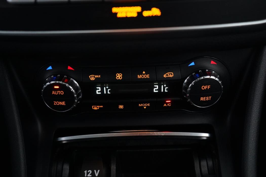 MERCEDES-BENZ CLA 2016