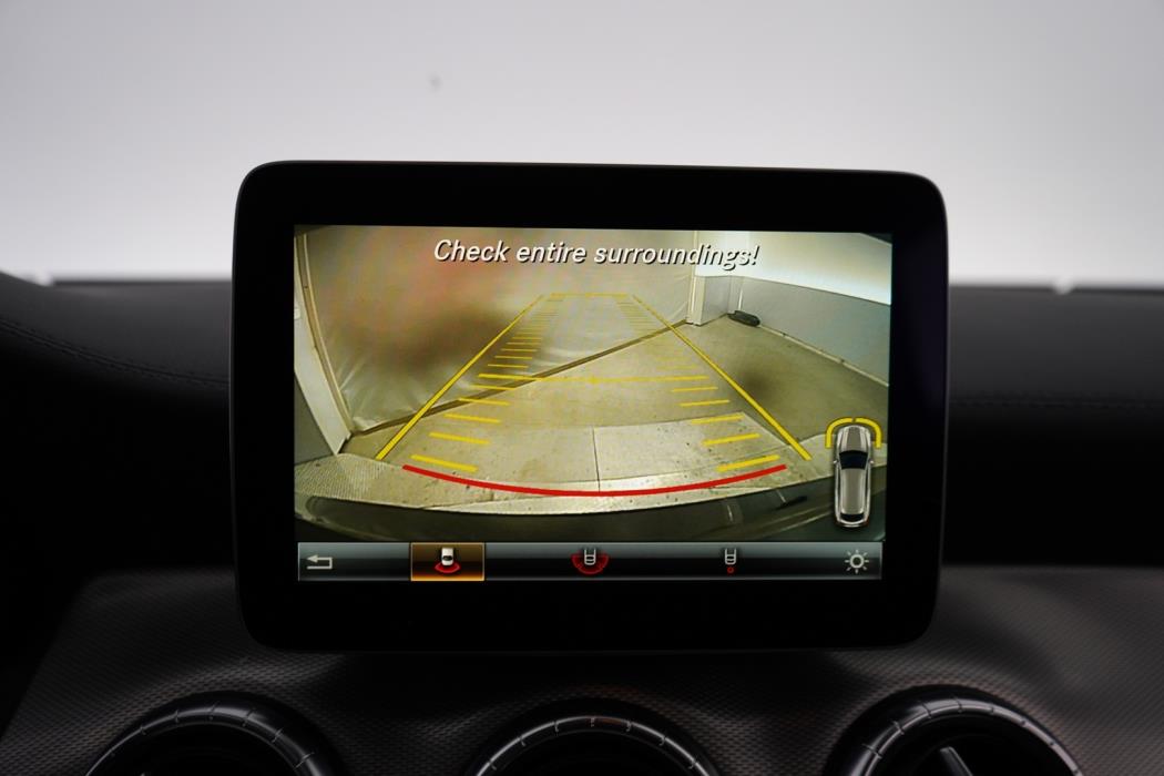 MERCEDES-BENZ CLA 2016