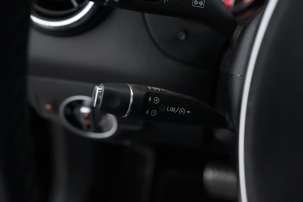 MERCEDES-BENZ CLA 2016