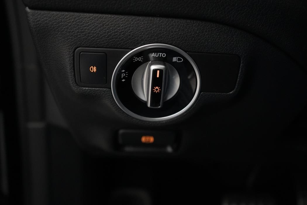 MERCEDES-BENZ CLA 2016