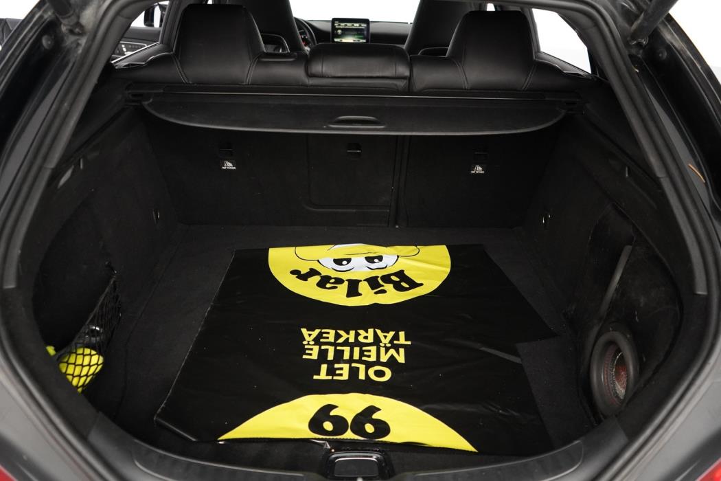 MERCEDES-BENZ CLA 2016