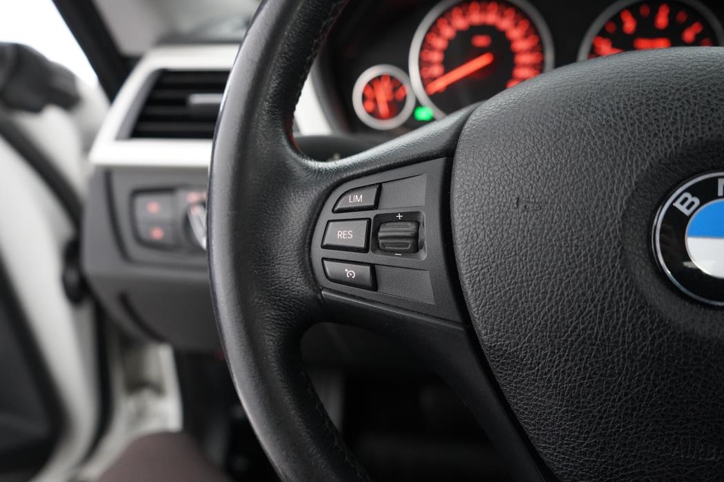 BMW 320 Gran Turismo 2015