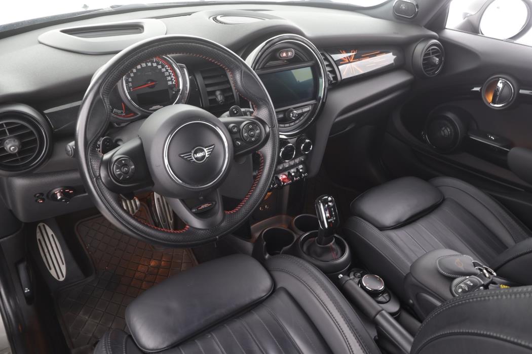 MINI Hatchback 2019