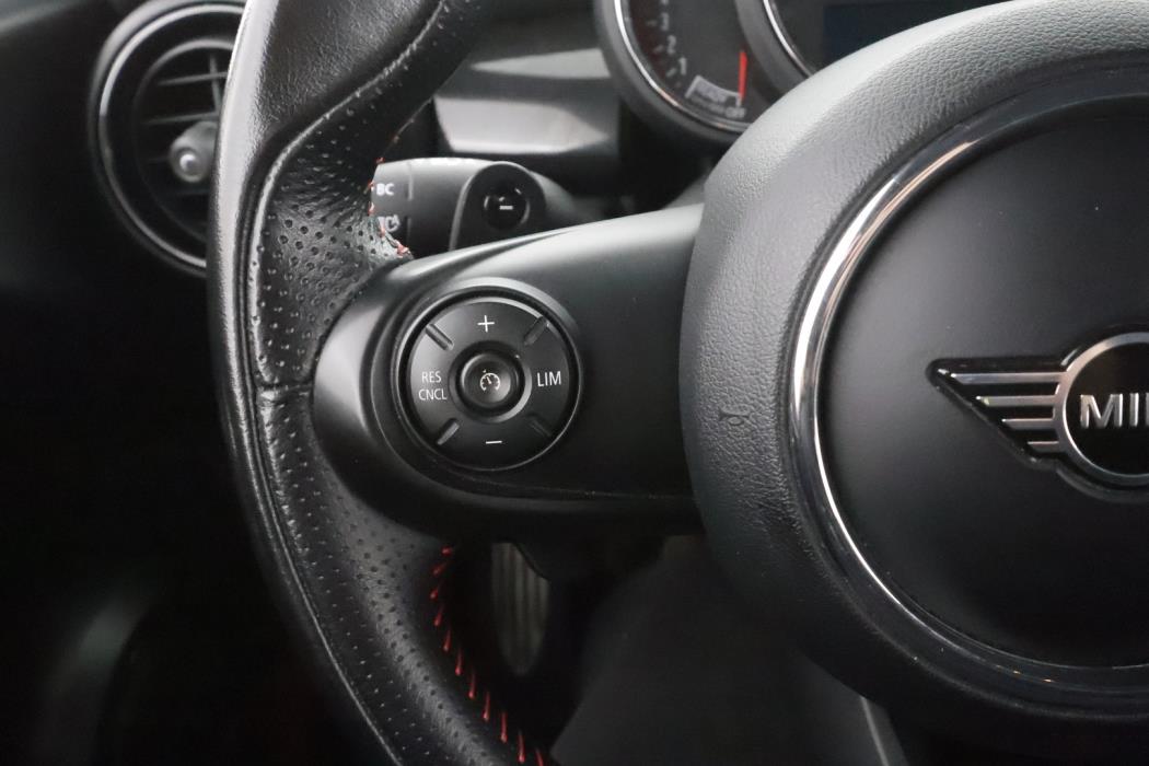 MINI Hatchback 2019