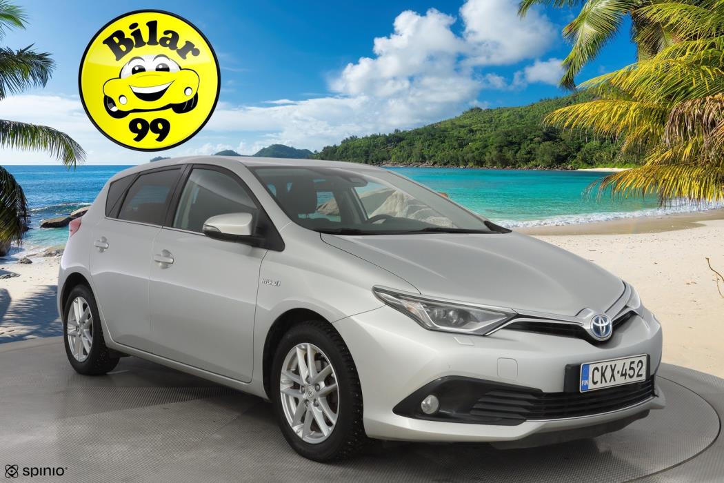 TOYOTA Auris 2017