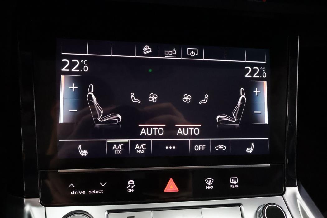AUDI e-tron 2020
