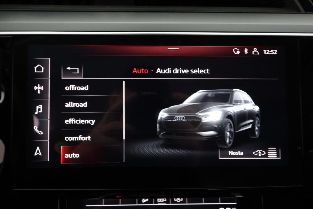 AUDI e-tron 2020