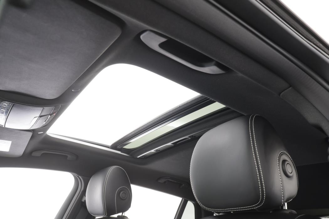 MERCEDES-BENZ EQC 2021