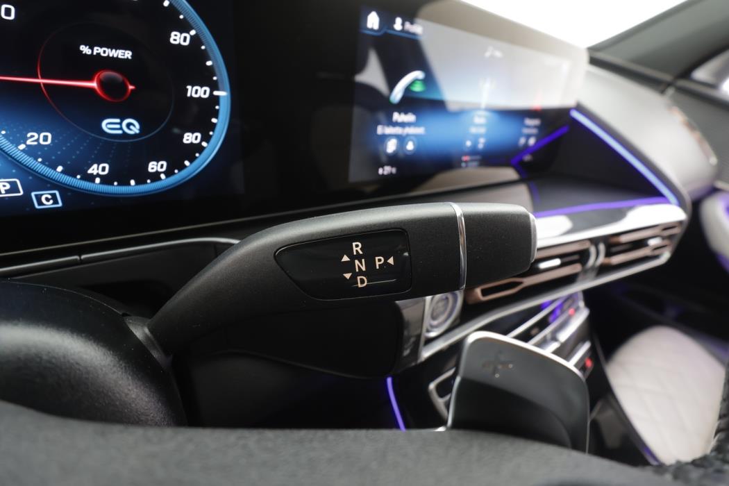 MERCEDES-BENZ EQC 2021