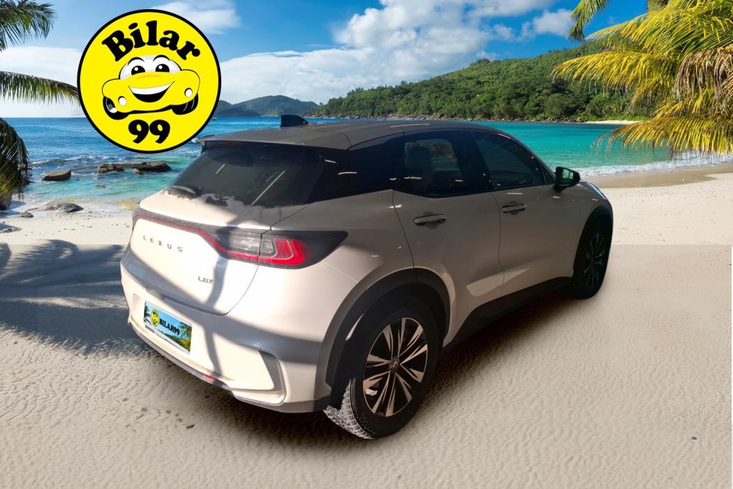 LEXUS LBX 2024