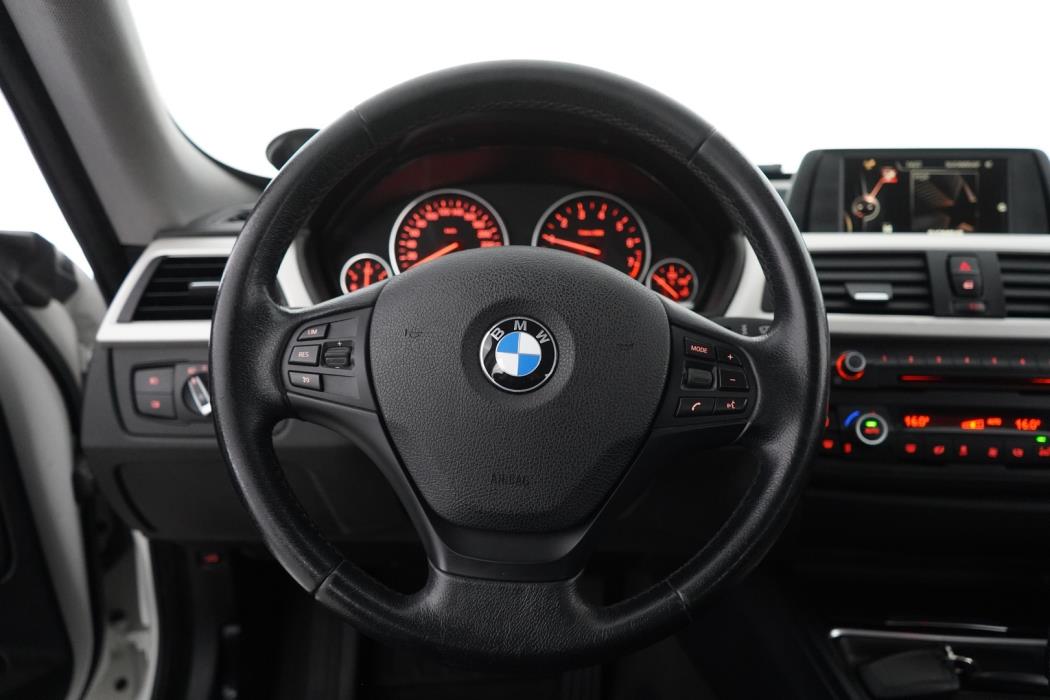 BMW 320 Gran Turismo 2015