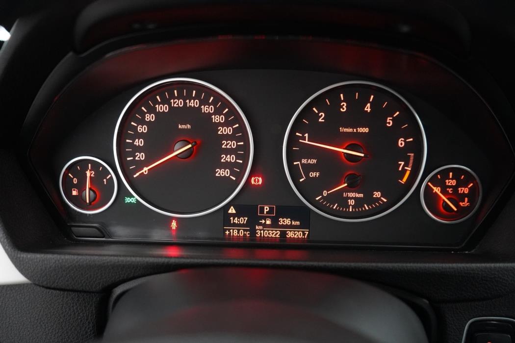 BMW 320 Gran Turismo 2015
