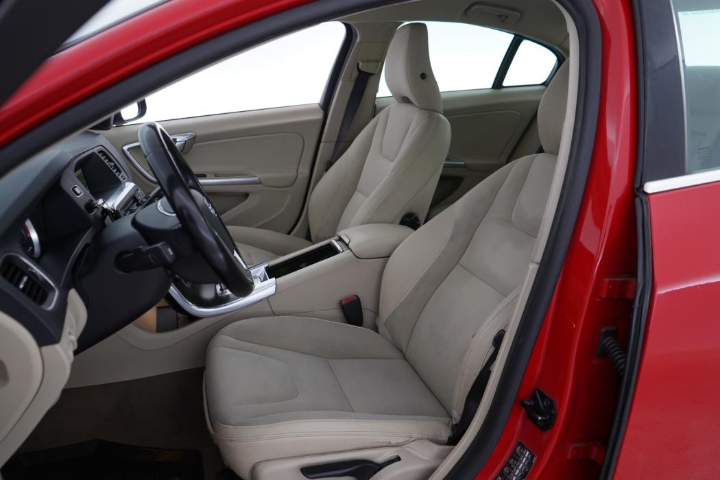 VOLVO S60 2011