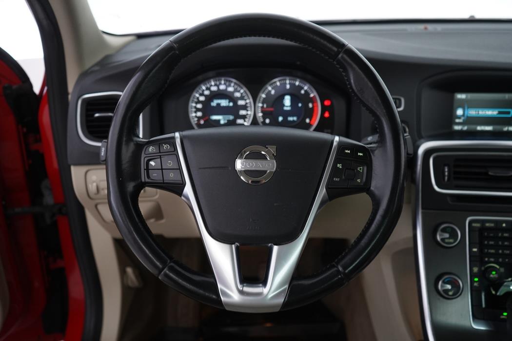 VOLVO S60 2011