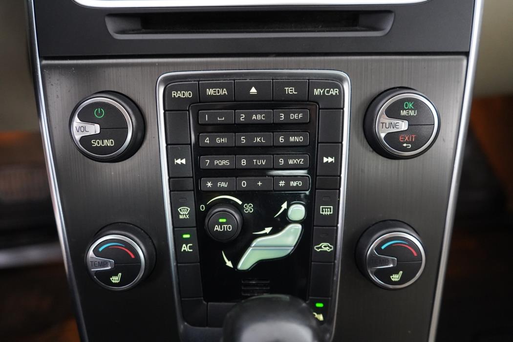 VOLVO S60 2011