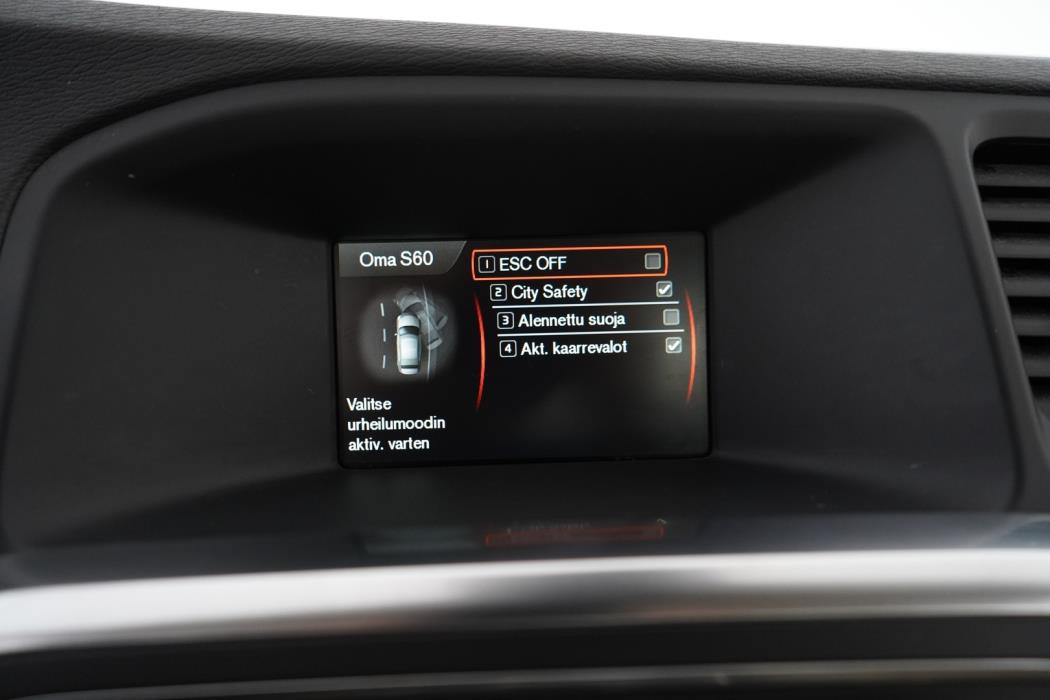 VOLVO S60 2011