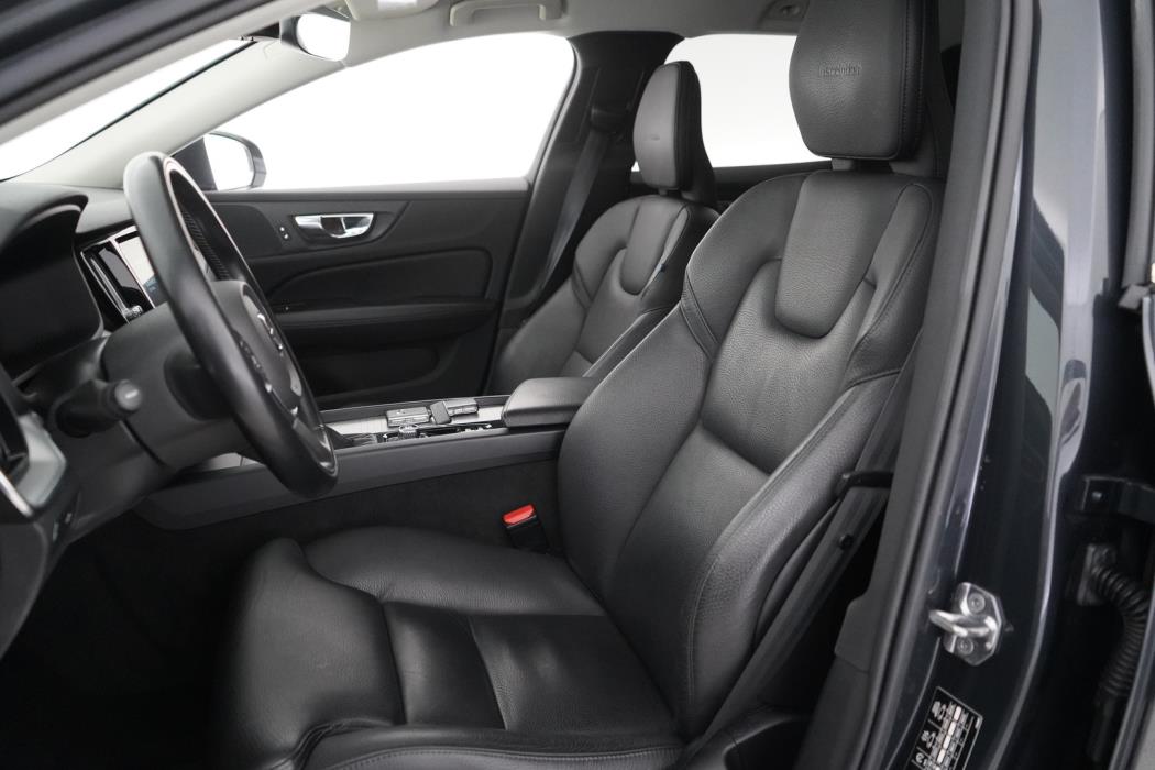 VOLVO V60 2019